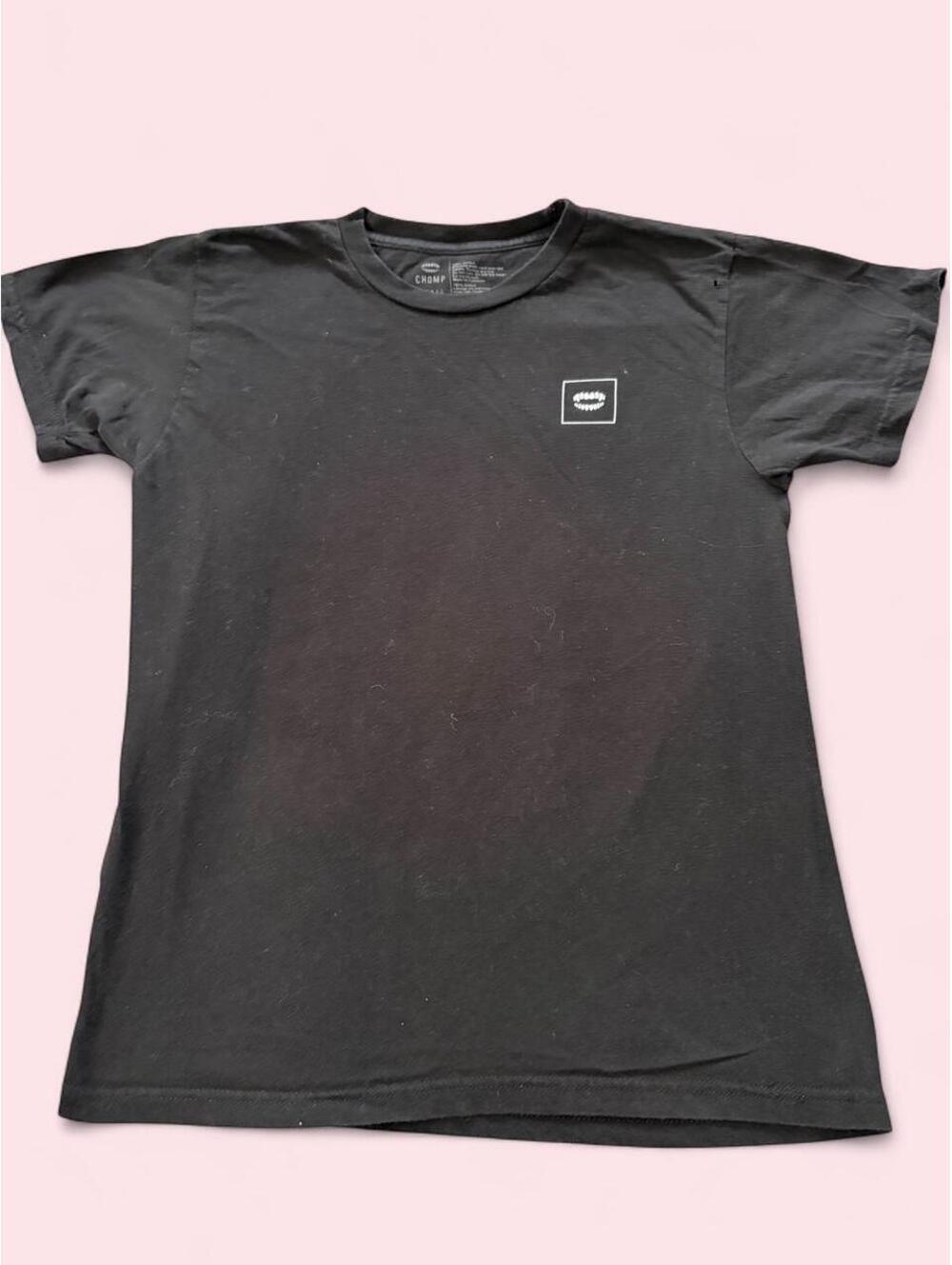 Chomp Small Mouth Logo Crewneck T-Shirt — Size Small - 0455